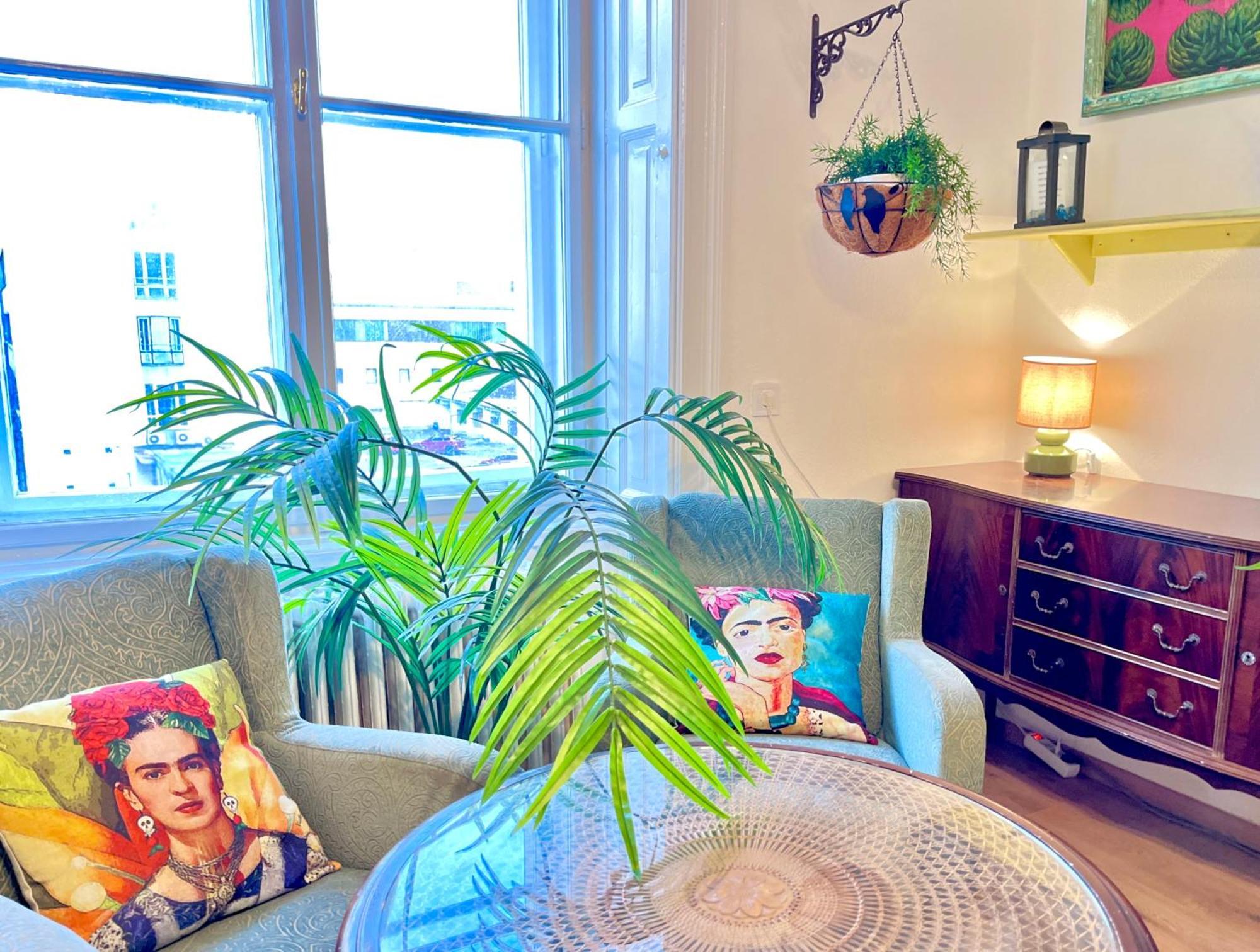 Arty Studio Flat At Downtown Apartamento